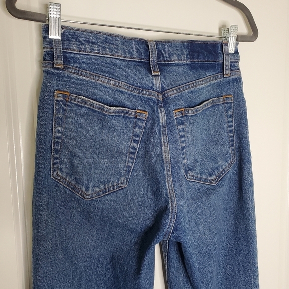 Abercrombie & Fitch Blue 90s Ultra High Rise Distressed Straight Leg Jeans - Picture 6 of 8